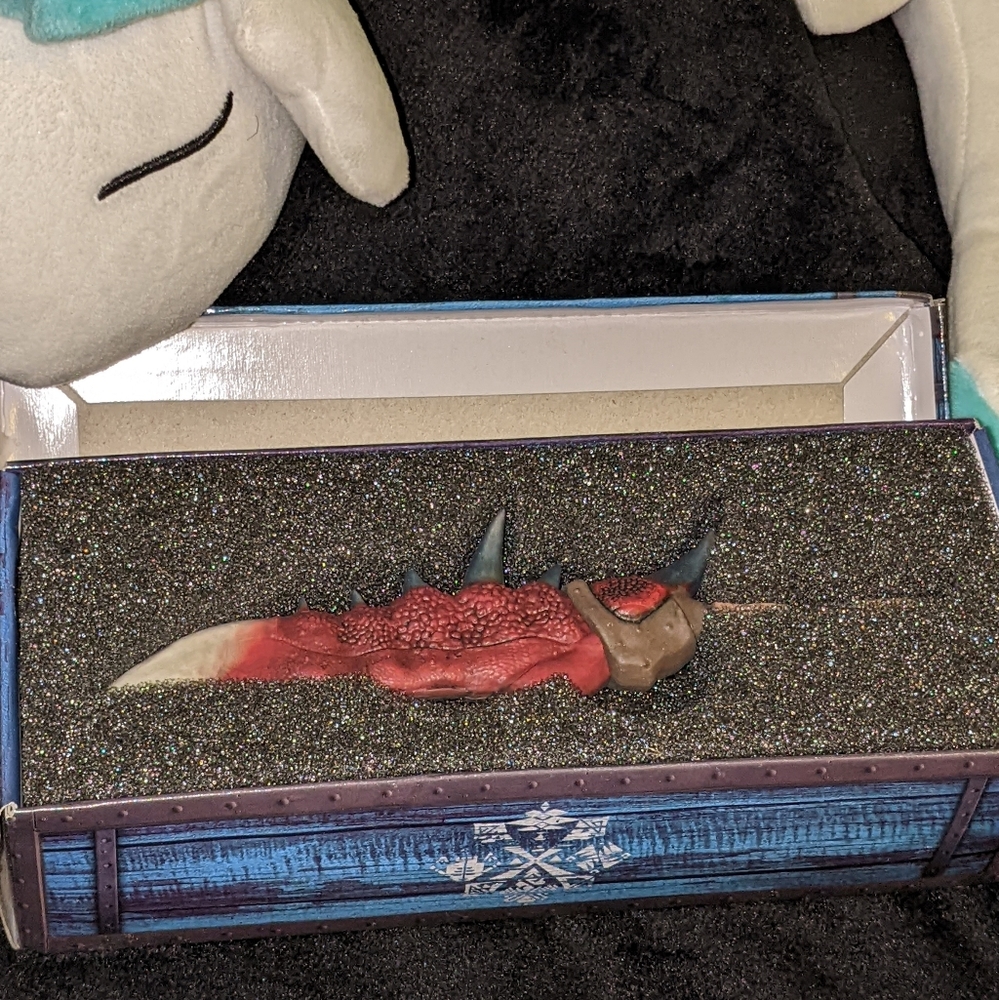 Monster Hunter Rathalos Sword Pen - Picture 5 of 5